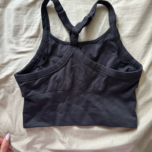 ALO Yoga Black Sports Bra - Picture 3 of 5